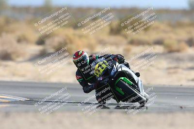 media/Nov-16-2024-CVMA (Sat) [[0e4bb1f32f]]/Race 9-Amateur Supersport Middleweight/